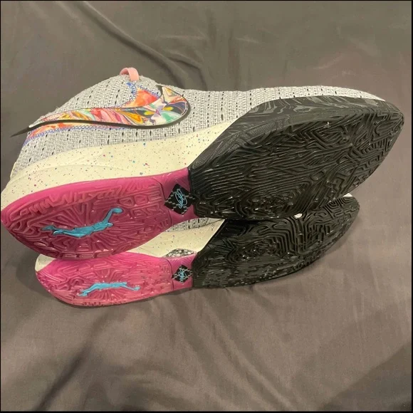 Nike LeBron 20 EYBL PE. Very rare size (15) Nike LeBron 20 EYBL Very rare size(15). PE player exclusive main image 3